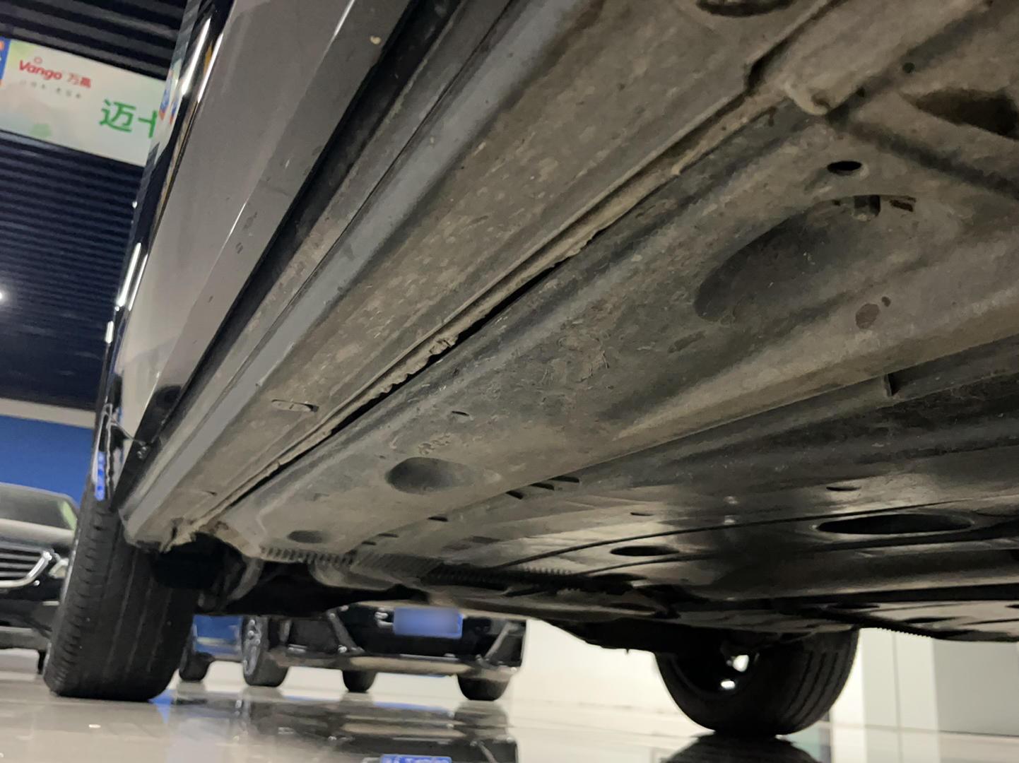 奥迪Q2L 2020款 35 TFSI 时尚动感型