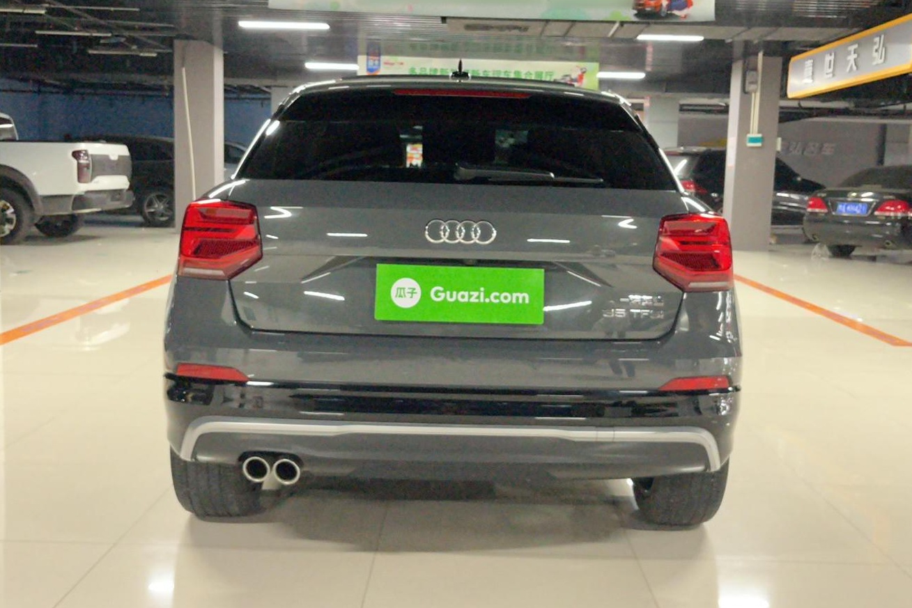 奥迪Q2L 2020款 35 TFSI 时尚动感型