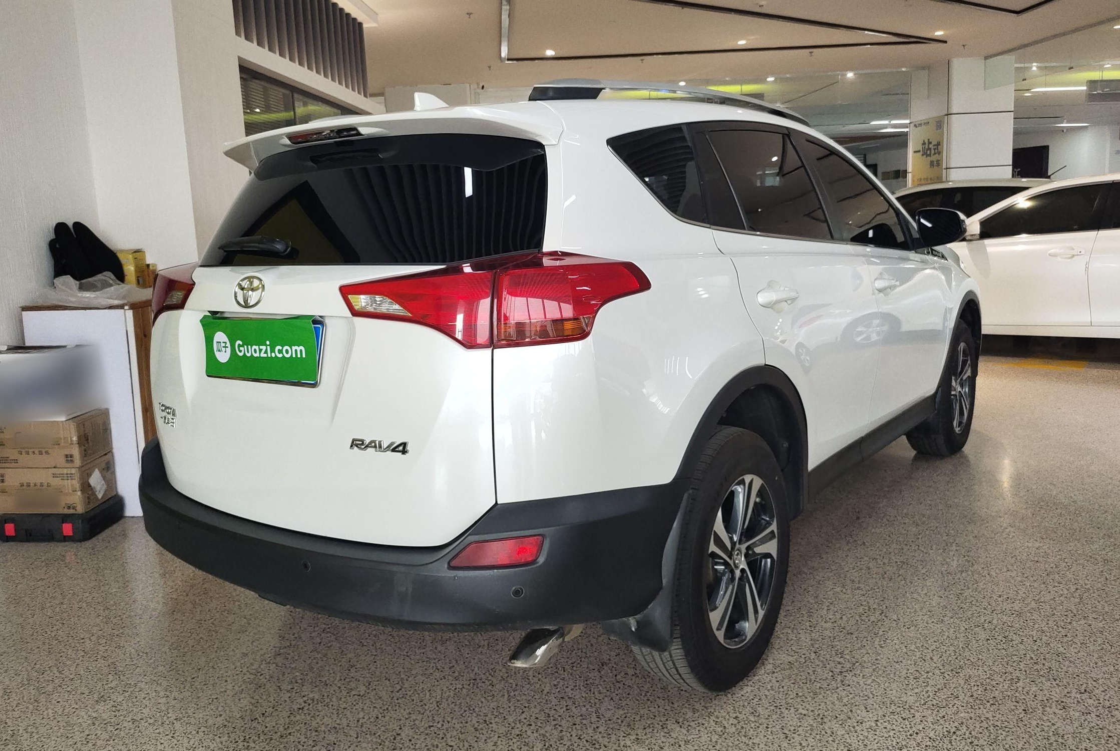 丰田 RAV4 2015款 2.0L CVT两驱风尚版