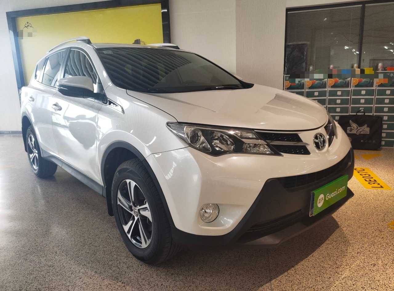 丰田 RAV4 2015款 2.0L CVT两驱风尚版