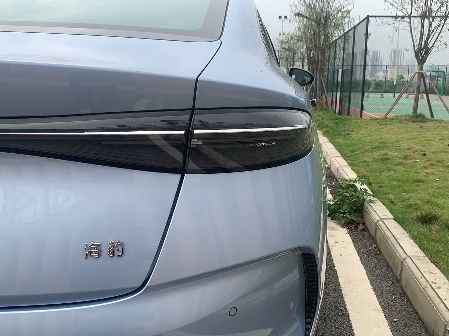 比亚迪 海豹 2022款 550km 标准续航后驱版尊贵型