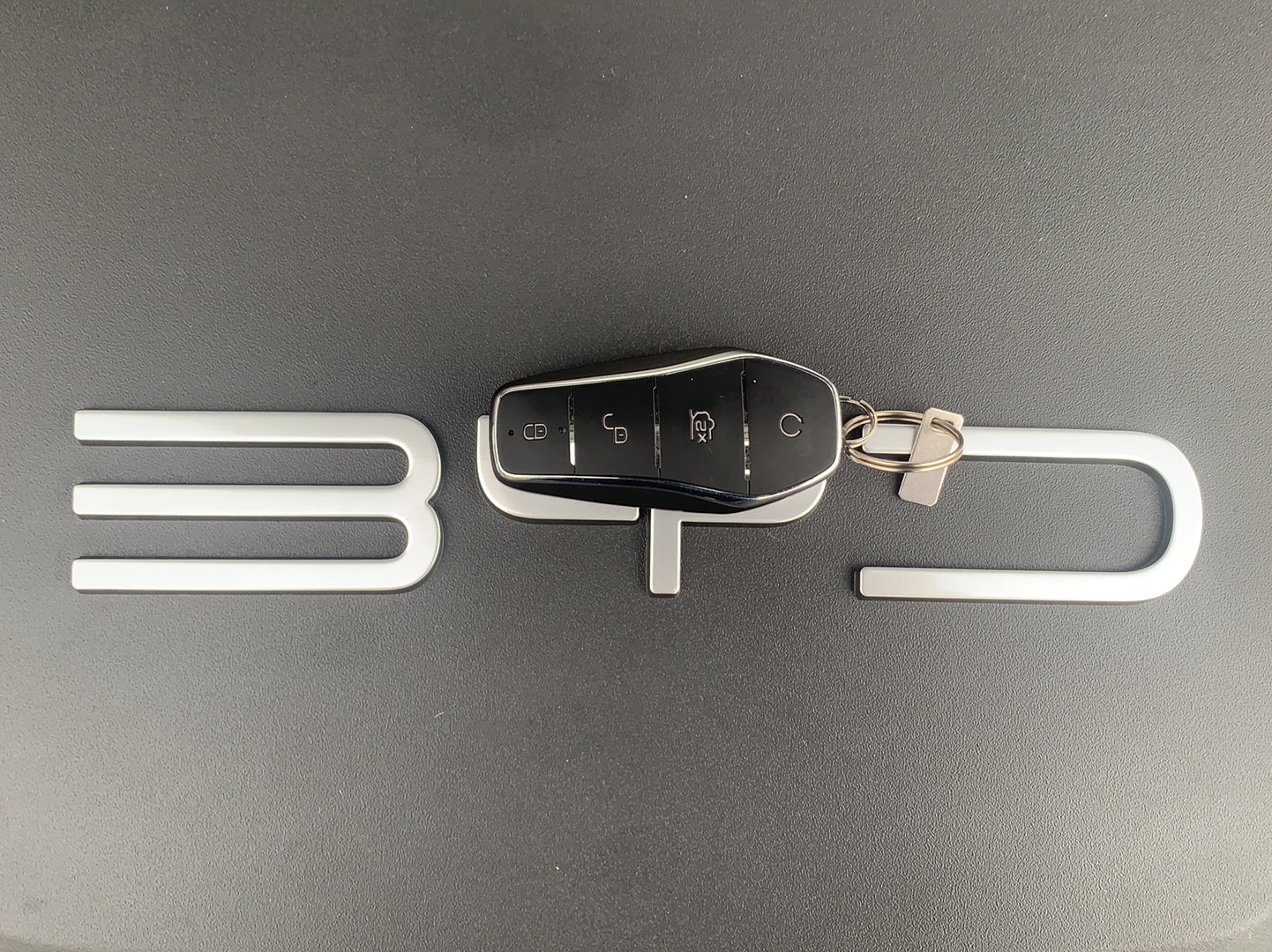 比亚迪 海豹 2022款 550km 标准续航后驱版尊贵型