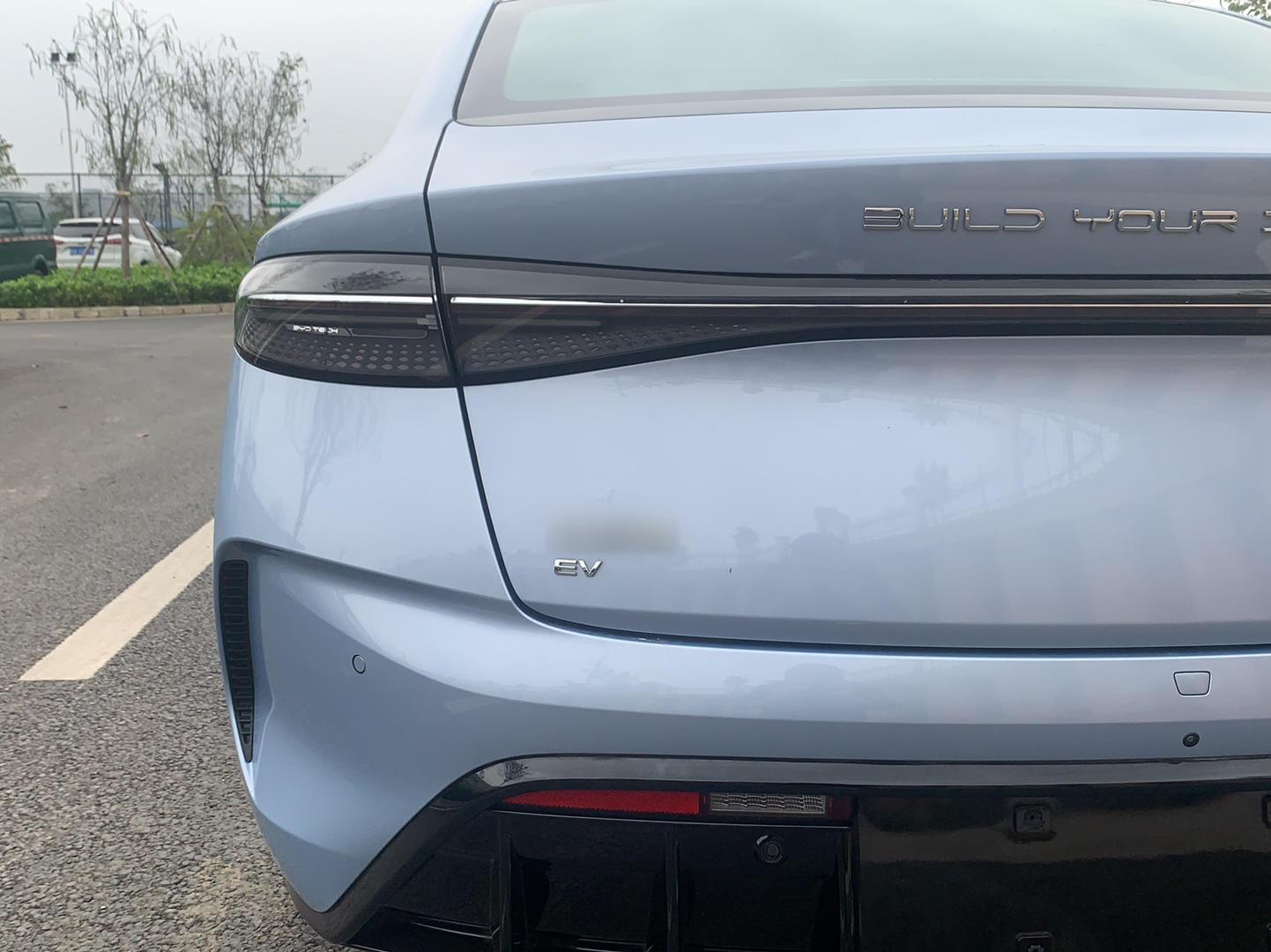 比亚迪 海豹 2022款 550km 标准续航后驱版尊贵型