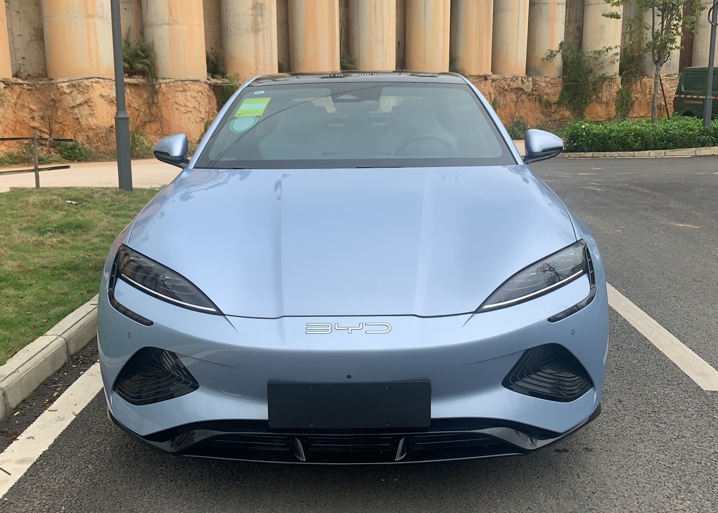 比亚迪 海豹 2022款 550km 标准续航后驱版尊贵型