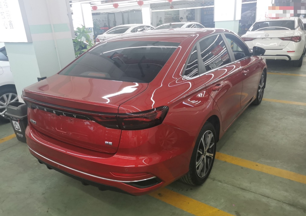 吉利汽车 帝豪 2022款 第4代 1.5L CVT旗舰型