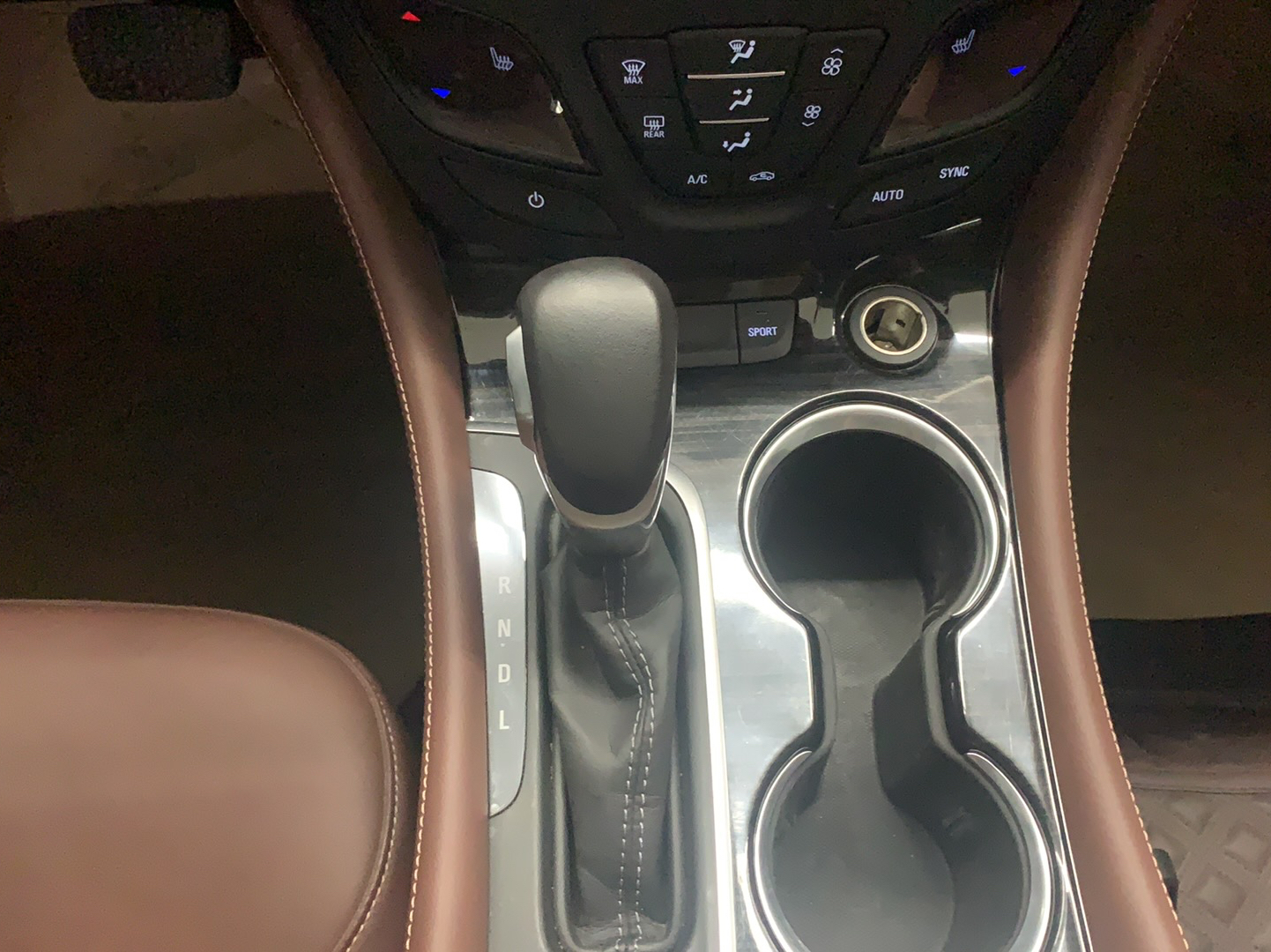 别克 昂科威 2020款 28T 四驱精英型