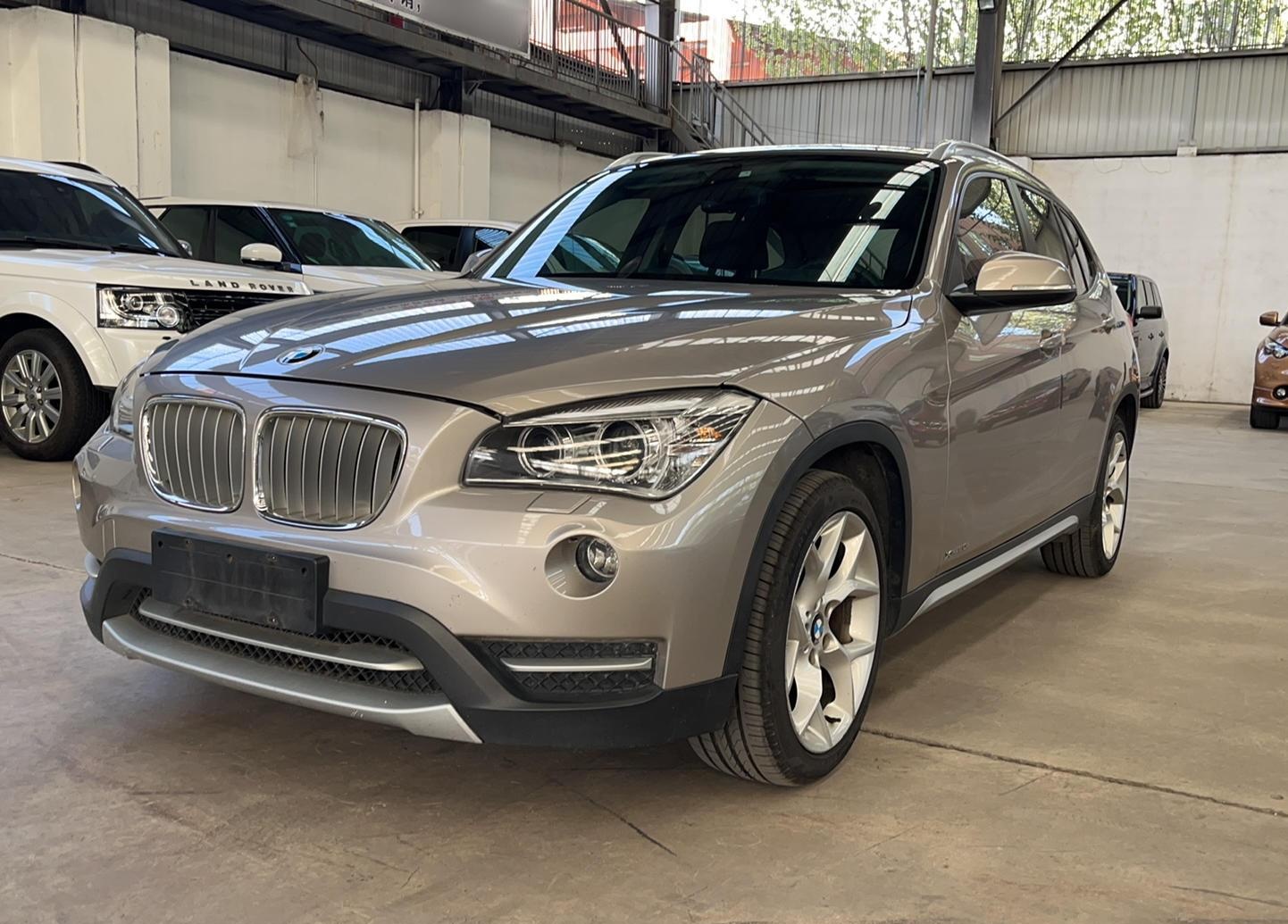 宝马X1 2013款 xDrive20i X设计套装