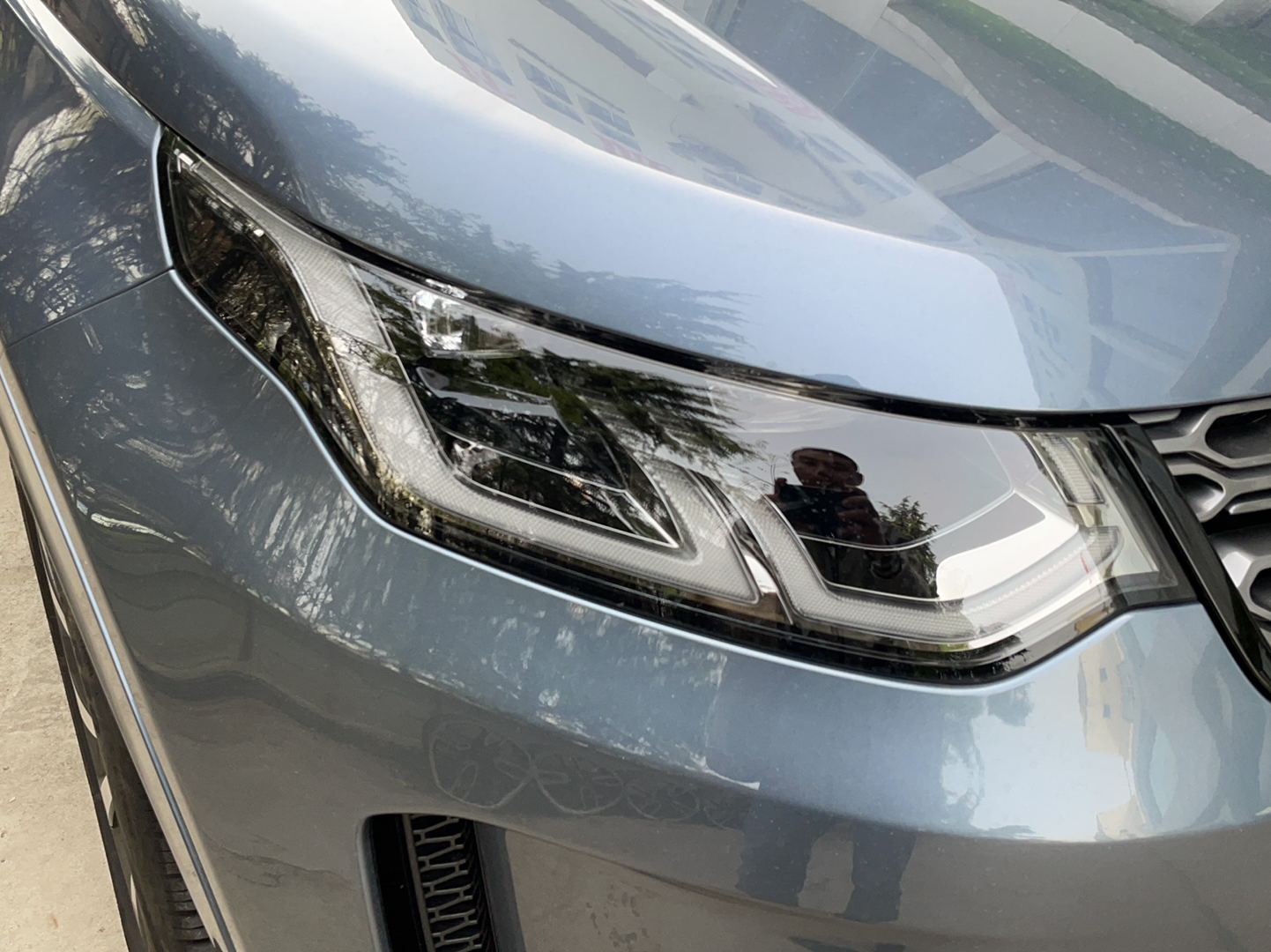 路虎 发现运动版 2022款 249PS R-Dynamic SE 性能科技版 5座