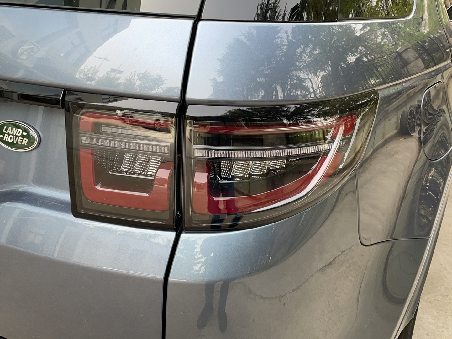 路虎 发现运动版 2022款 249PS R-Dynamic SE 性能科技版 5座