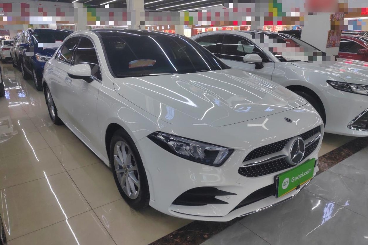 奔驰A级 2020款 改款 A 200 L 运动轿车动感型