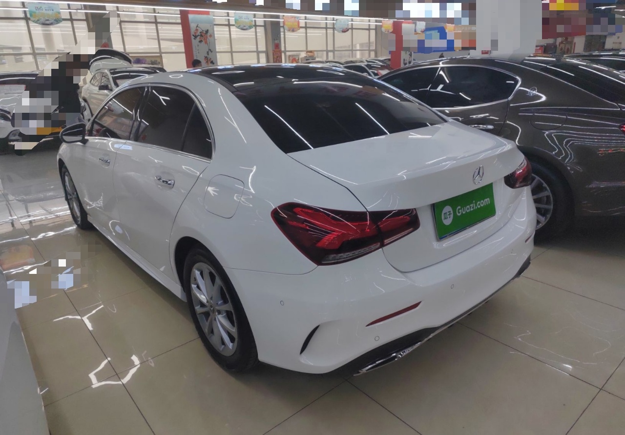 奔驰A级 2020款 改款 A 200 L 运动轿车动感型