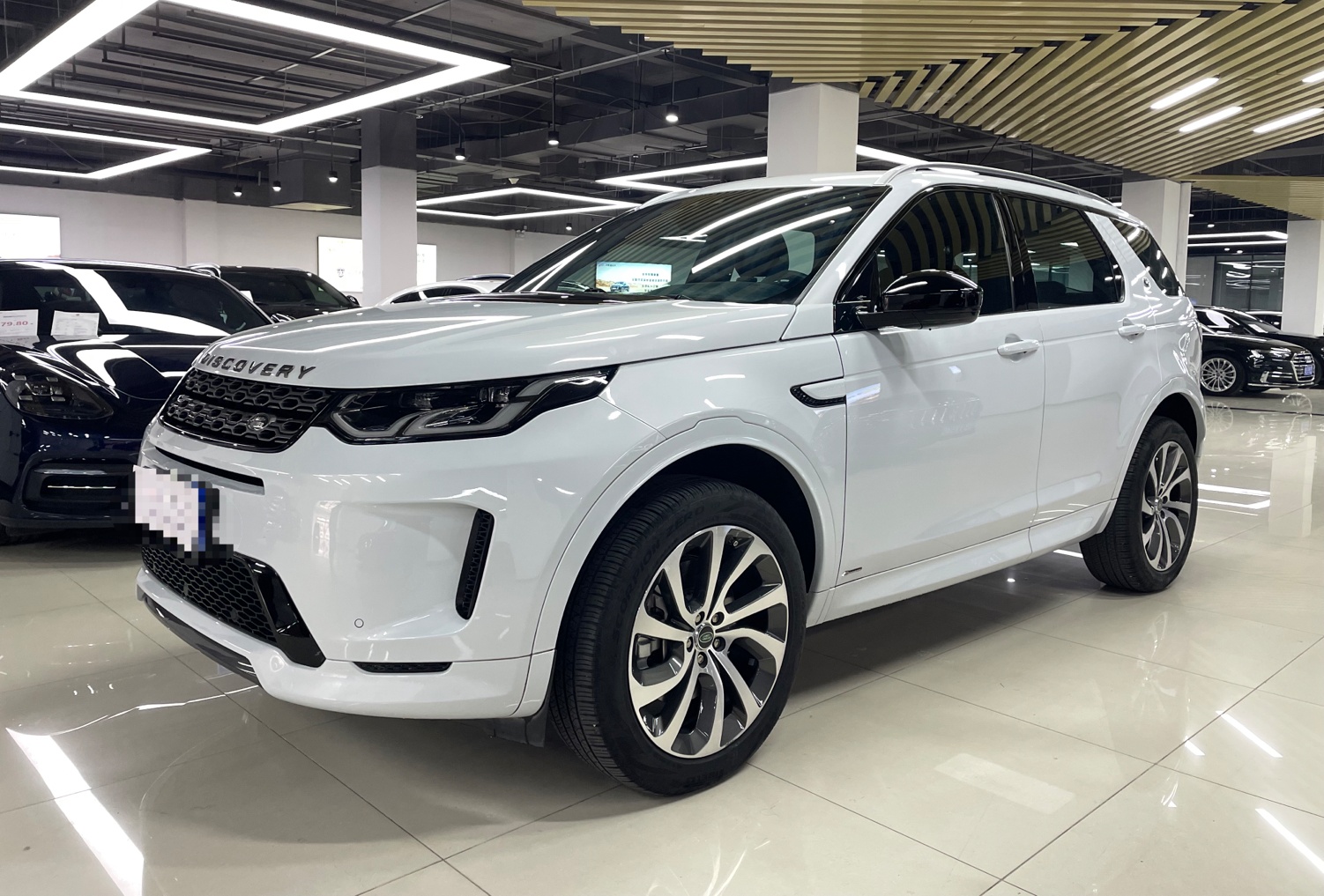 路虎 发现运动版 2020款 249PS R-Dynamic 性能版