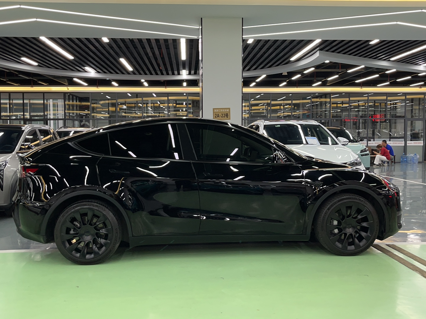 特斯拉 Model Y 2021款 标准续航后驱版