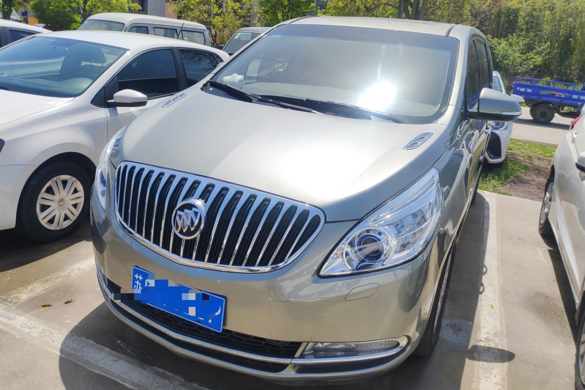 别克GL8 2011款 3.0L GT豪华商务豪雅版