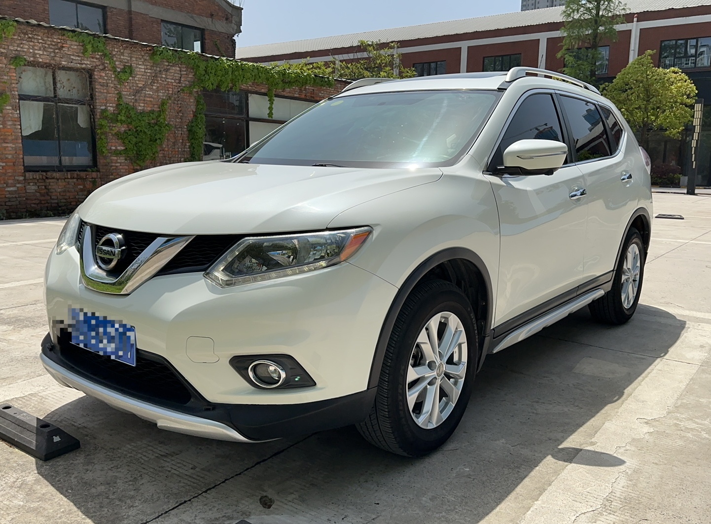 日产 奇骏 2014款 2.0L CVT舒适版 2WD