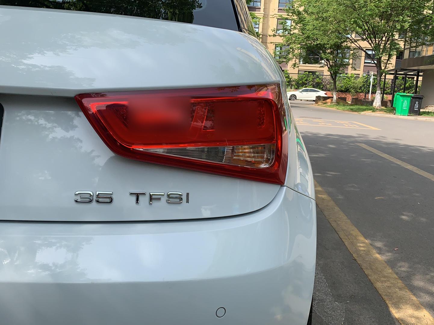 奥迪A1 2014款 30 TFSI 舒适型(进口)