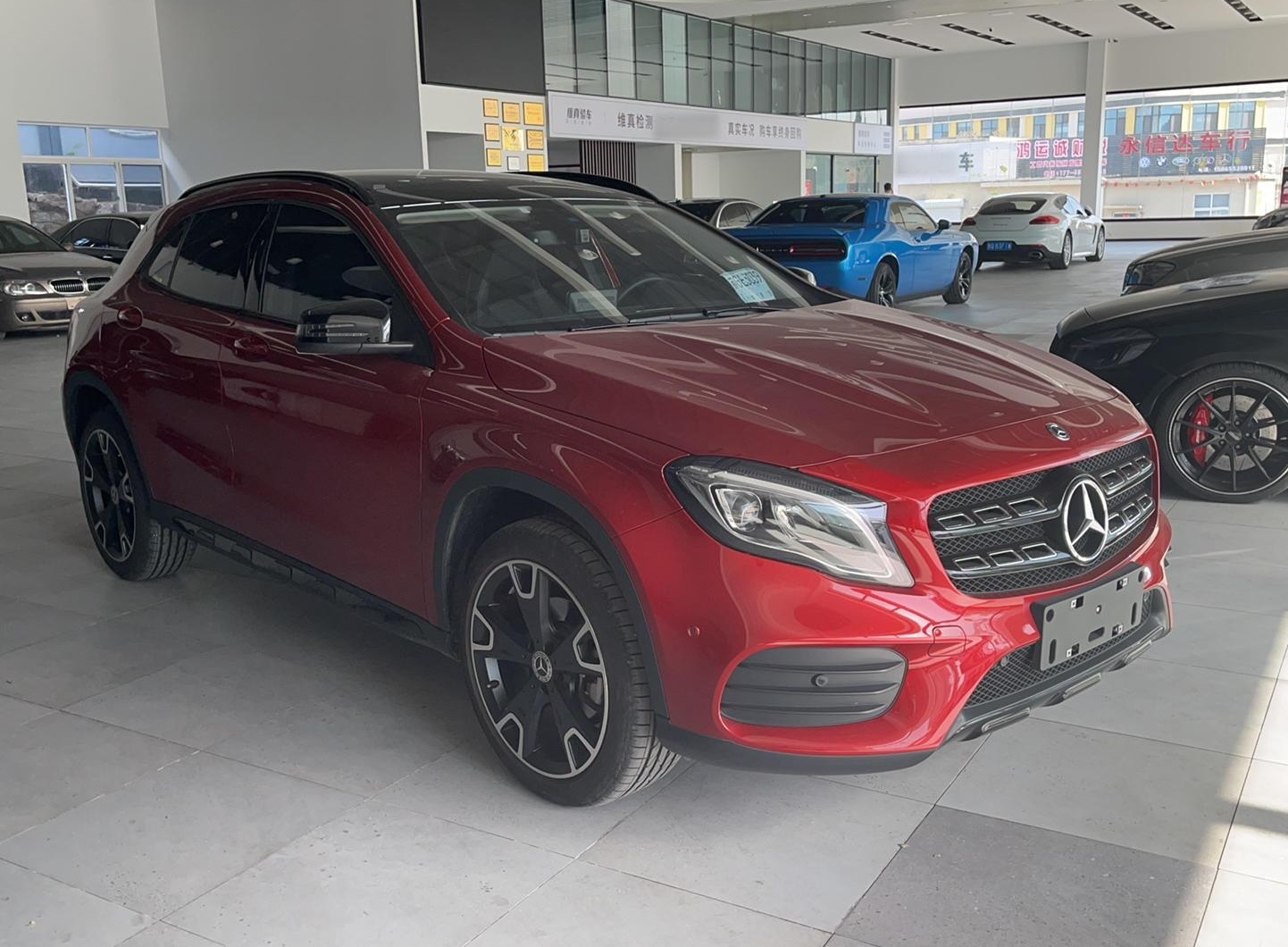 奔驰GLA级 2018款 GLA 220 4MATIC 运动型