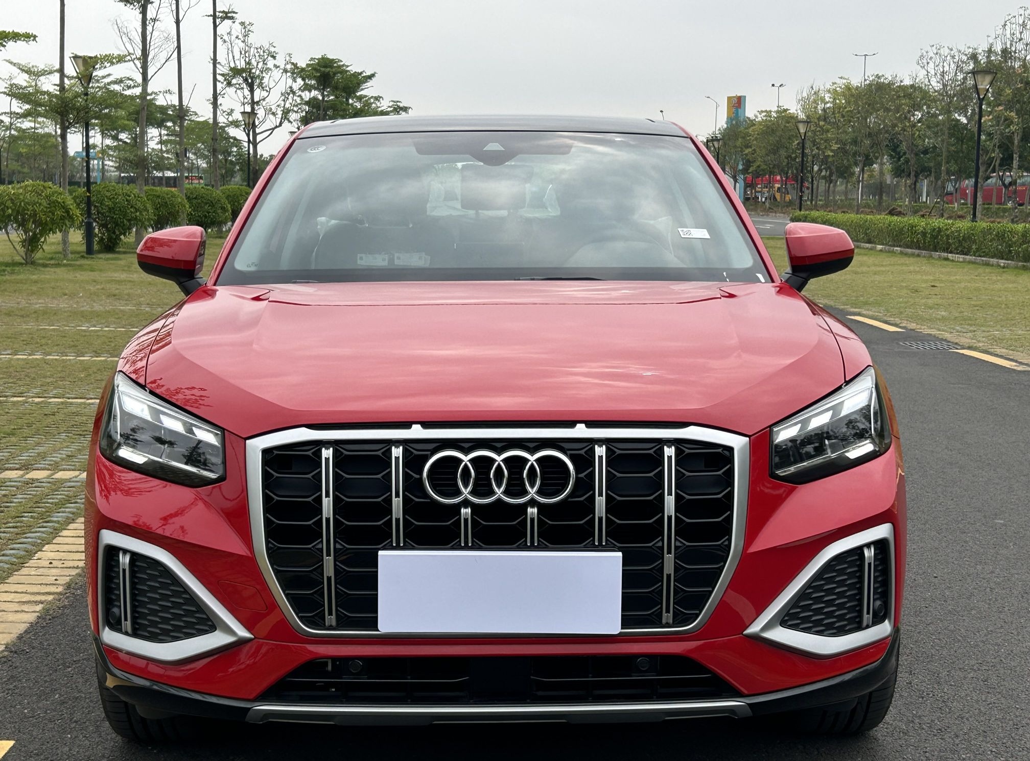 奥迪Q2L 2022款 35 TFSI 时尚致雅型