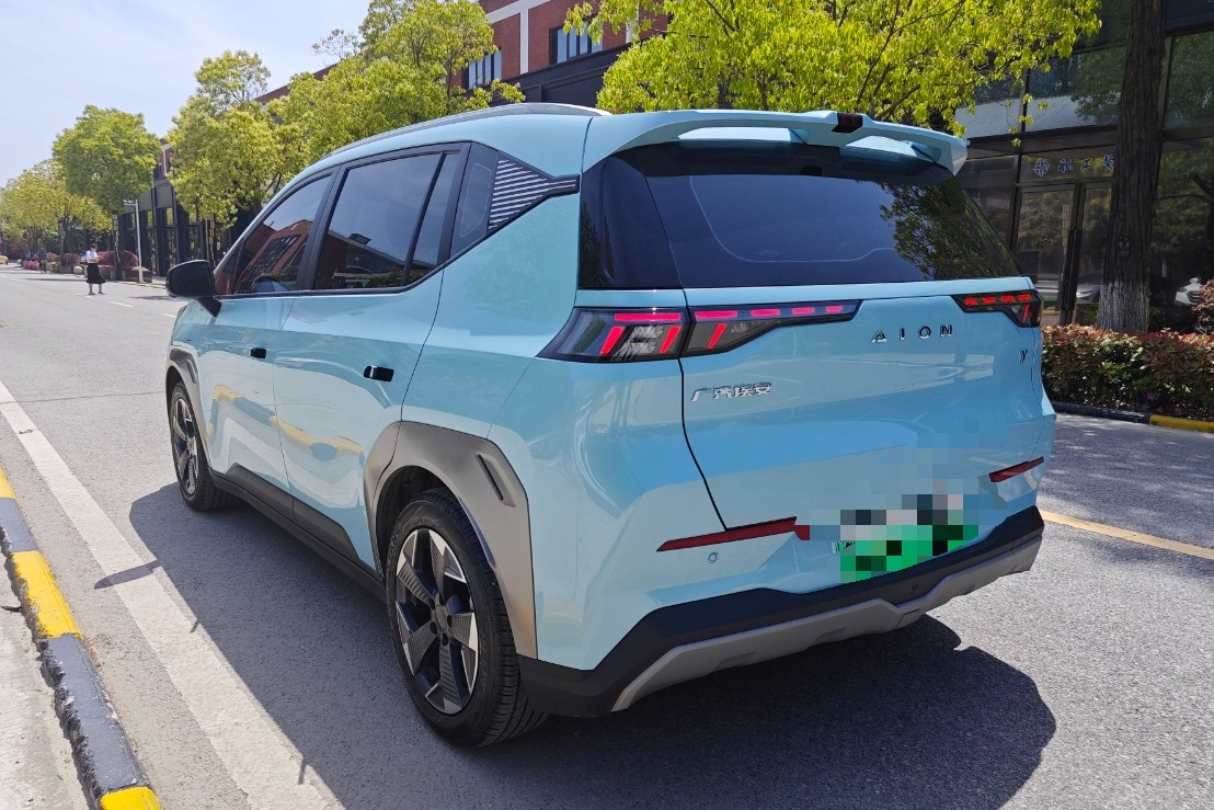 广汽埃安 AION Y 2022款 70 智领版