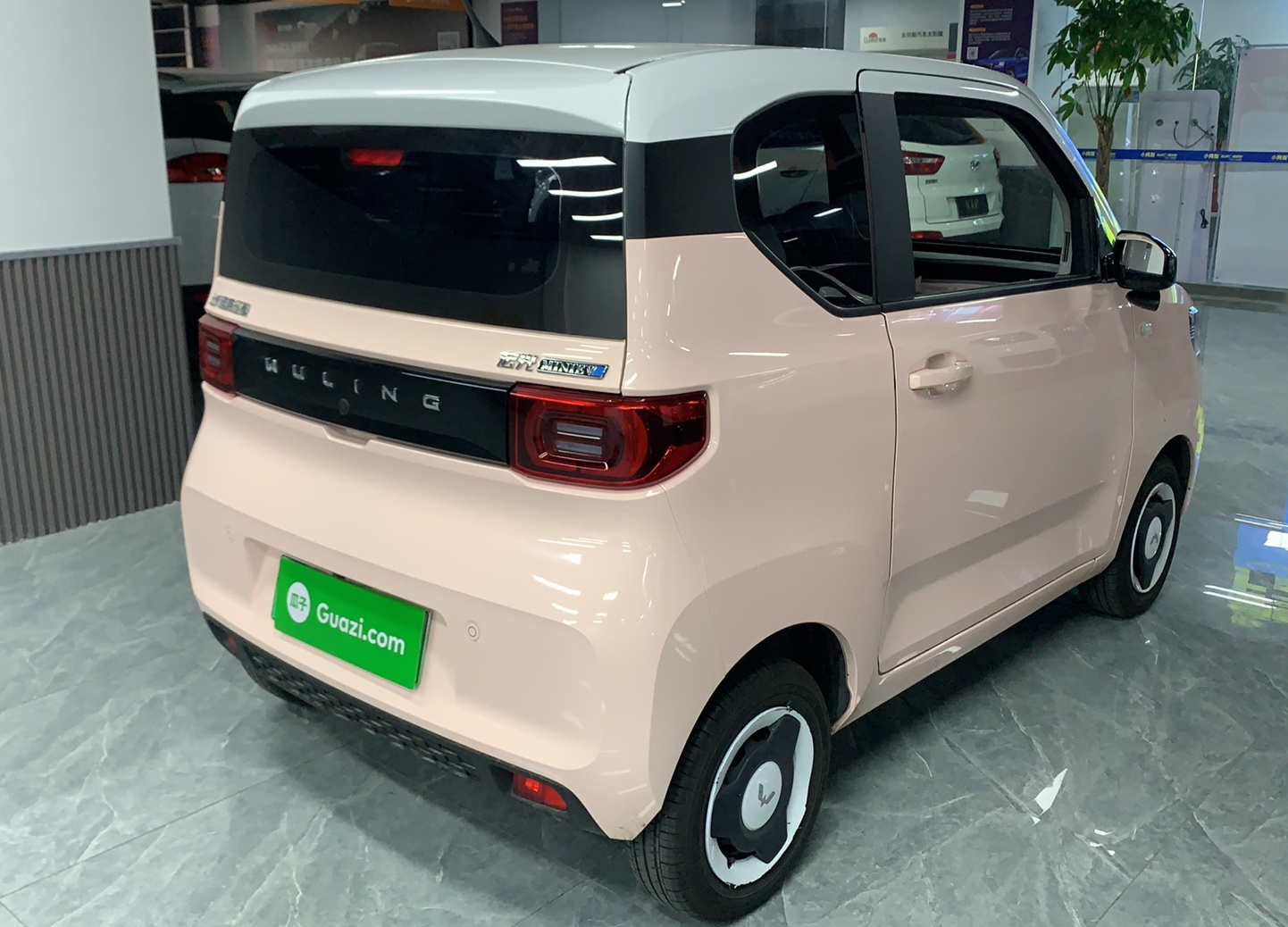 五菱汽车 宏光MINI EV 2022款 马卡龙臻享款 磷酸铁锂