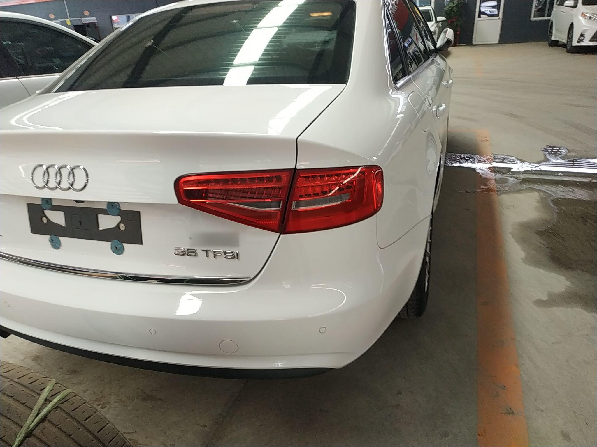 奥迪A4L 2015款 35 TFSI 自动舒适型