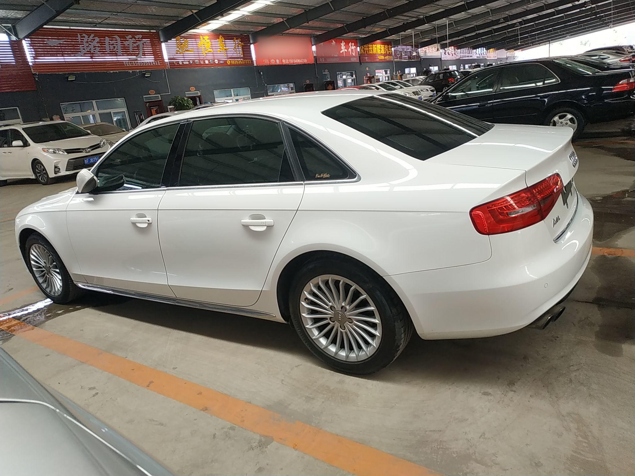 奥迪A4L 2015款 35 TFSI 自动舒适型