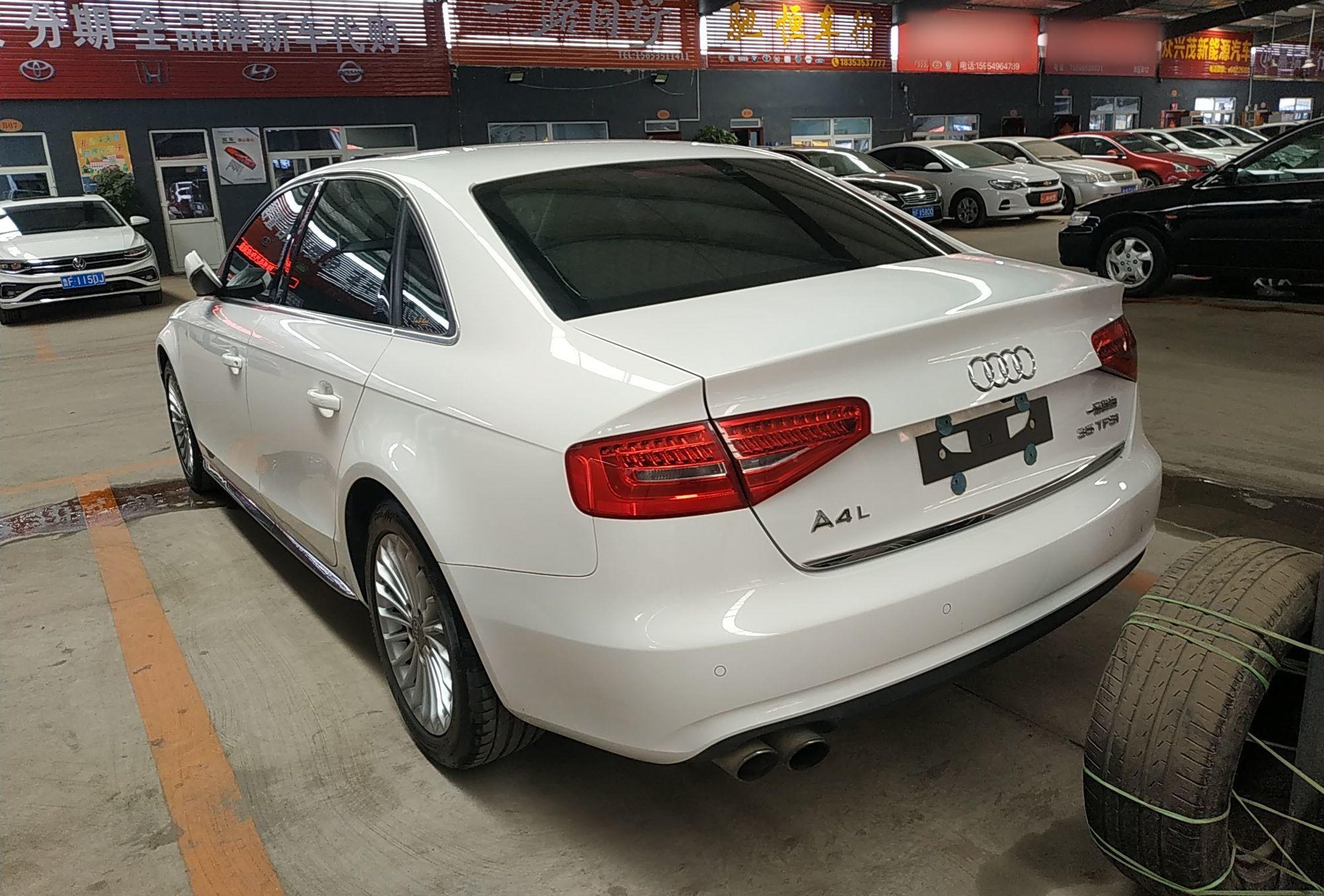 奥迪A4L 2015款 35 TFSI 自动舒适型