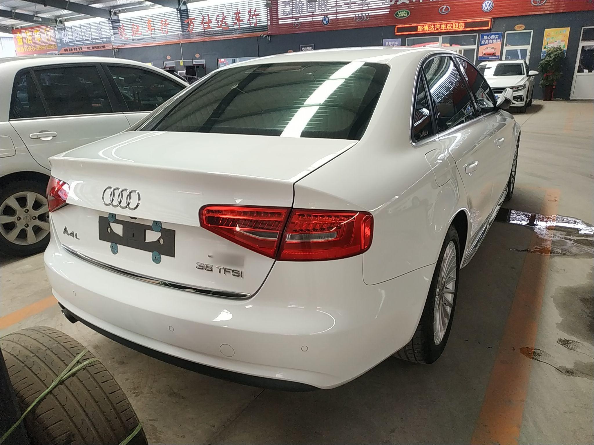 奥迪A4L 2015款 35 TFSI 自动舒适型