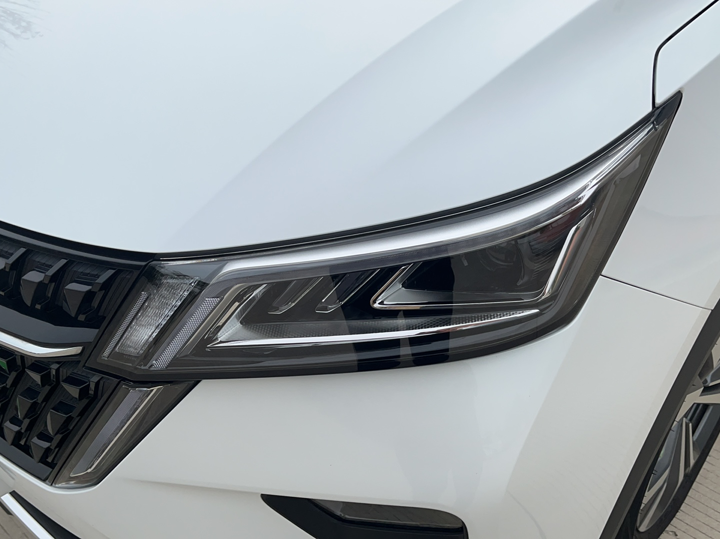 五菱汽车 五菱星辰 2021款 1.5T CVT星辉版