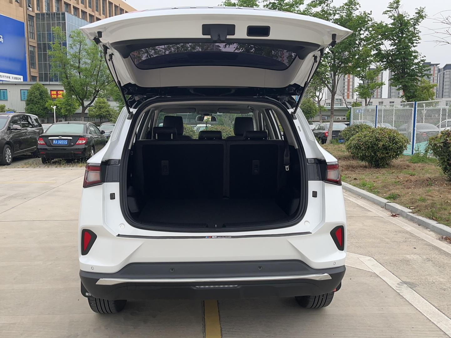 五菱汽车 五菱星辰 2021款 1.5T CVT星辉版