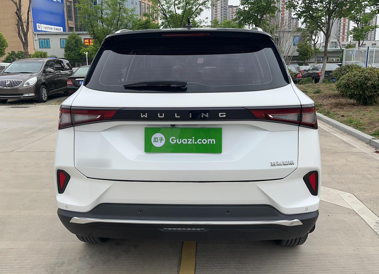 五菱汽车 五菱星辰 2021款 1.5T CVT星辉版