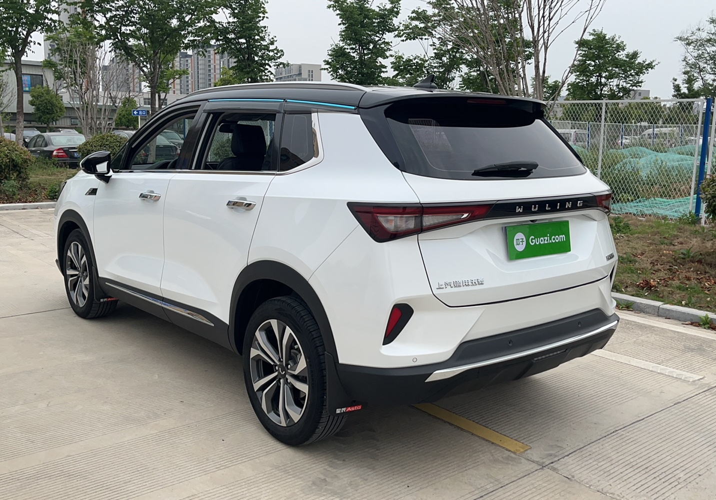 五菱汽车 五菱星辰 2021款 1.5T CVT星辉版