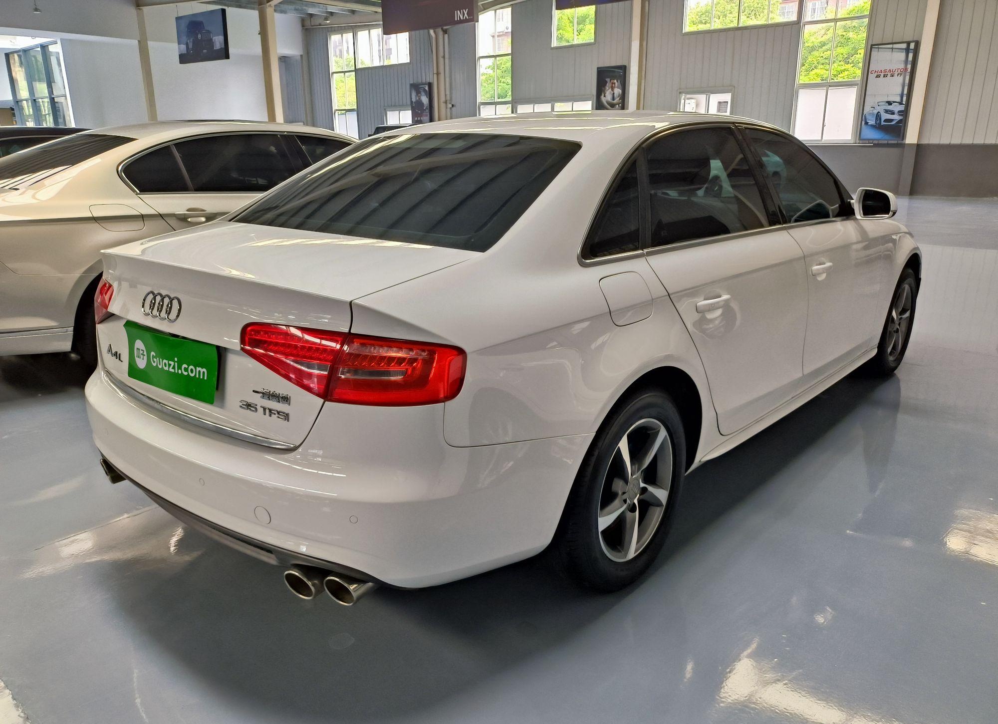 奥迪A4L 2013款 35 TFSI 自动舒适型