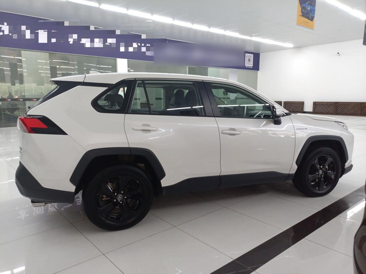 丰田 RAV4 2020款 双擎 2.5L CVT四驱精英PLUS版