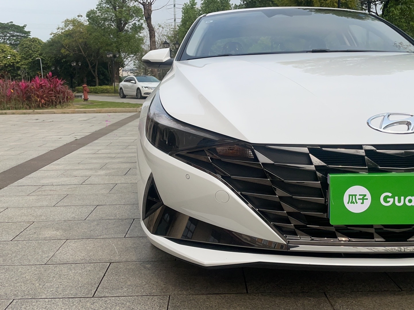 现代 伊兰特 2022款 1.5L CVT LUX尊贵版