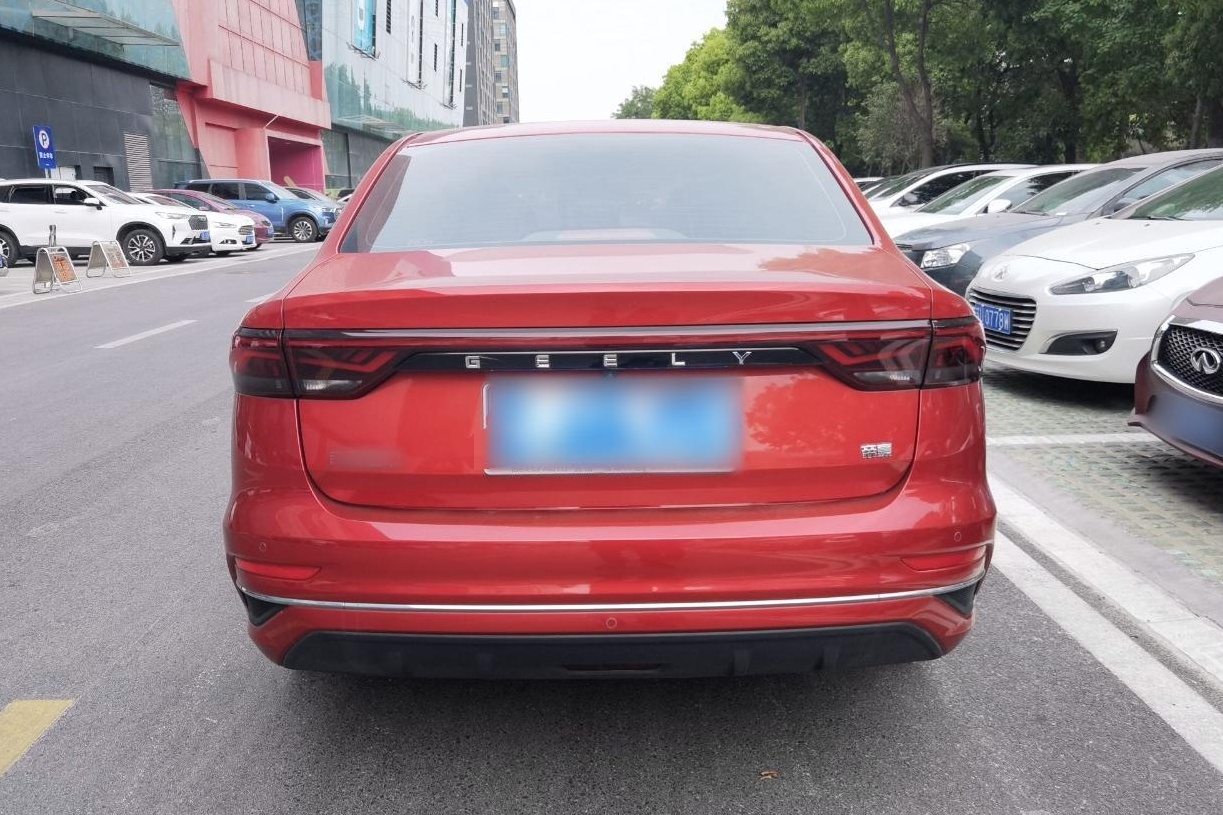 吉利汽车 帝豪 2022款 第4代 1.5L CVT旗舰型