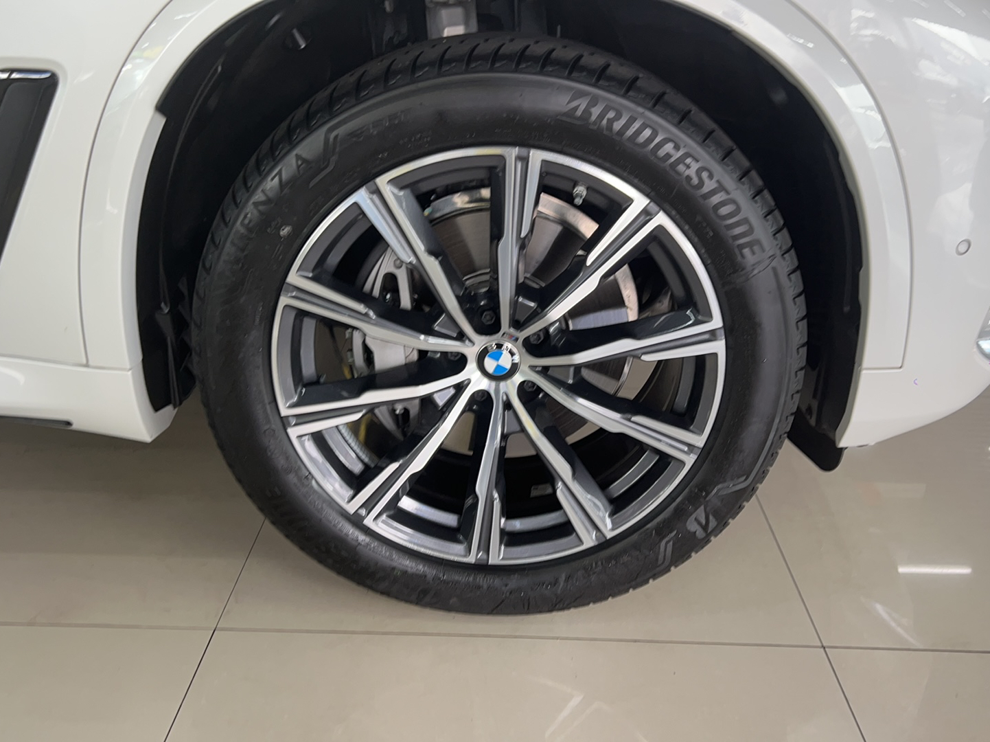 宝马X5 2022款 xDrive40i M运动套装(进口)