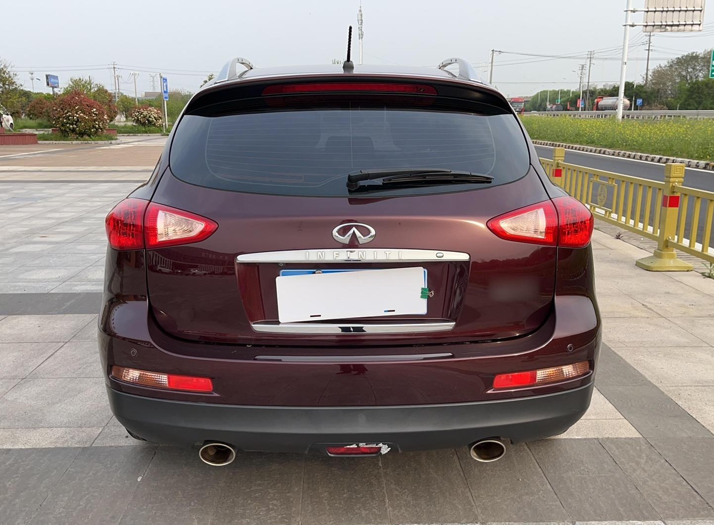 英菲尼迪QX50 2013款 2.5L 两驱优雅版(进口)