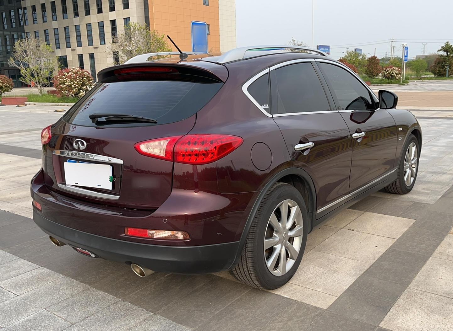 英菲尼迪QX50 2013款 2.5L 两驱优雅版(进口)