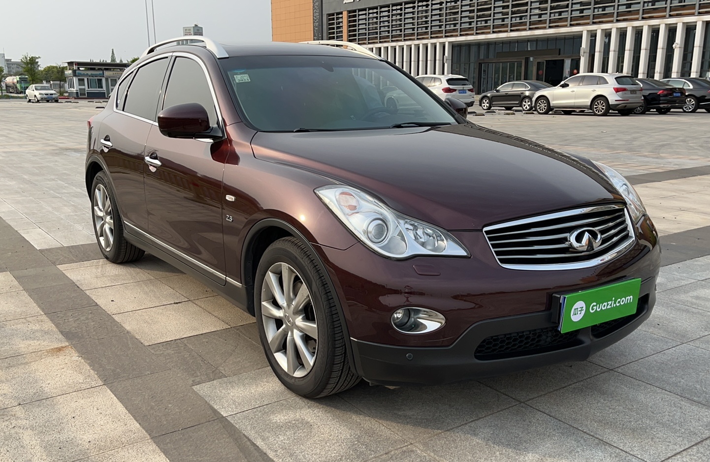 英菲尼迪QX50 2013款 2.5L 两驱优雅版(进口)