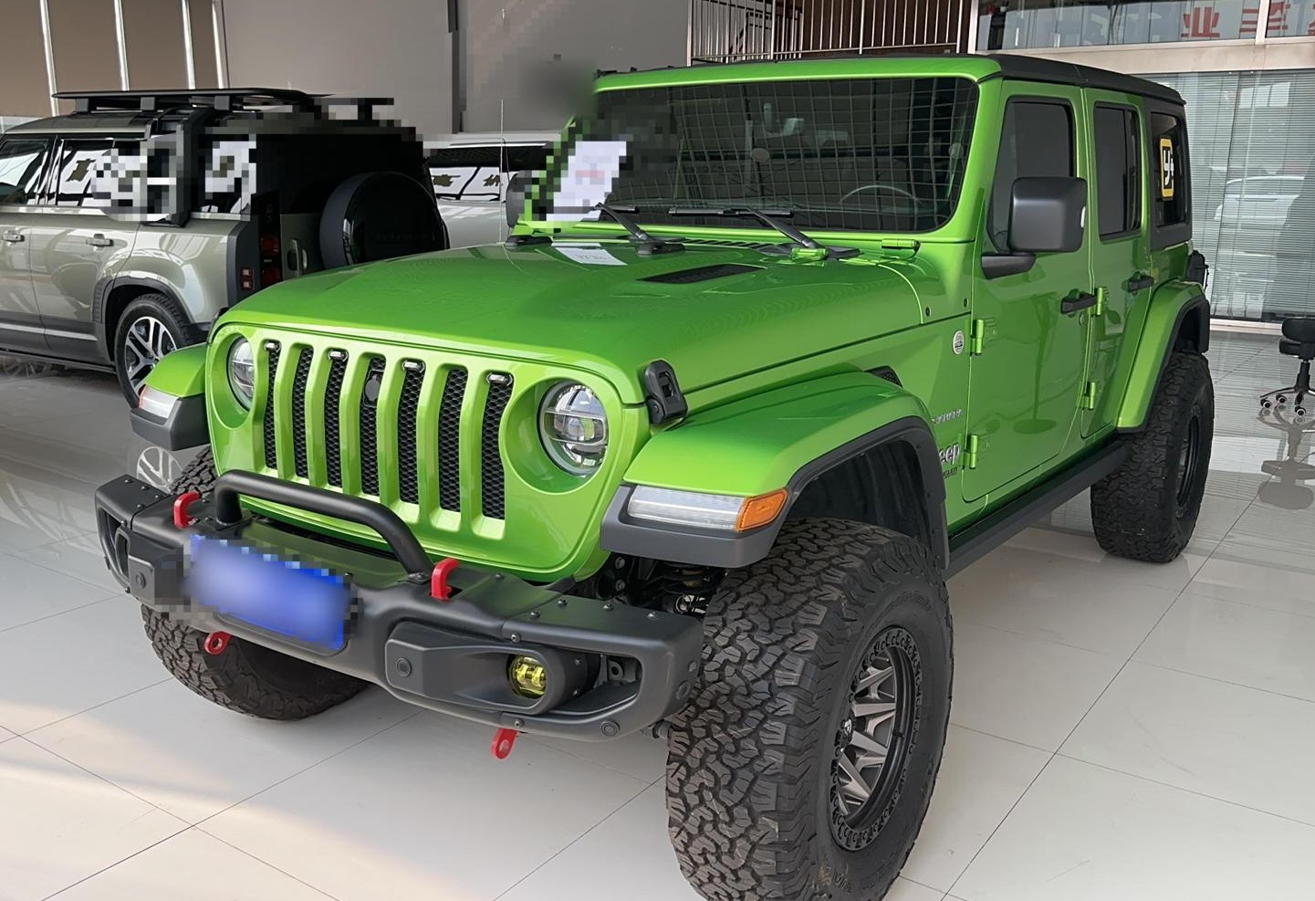 Jeep 牧马人 2019款 2.0T Sahara 四门版 国VI