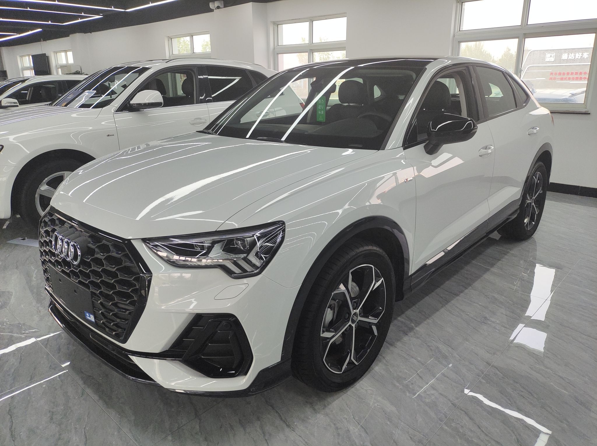 奥迪Q3 Sportback 2022款 45 TFSI quattro 时尚型