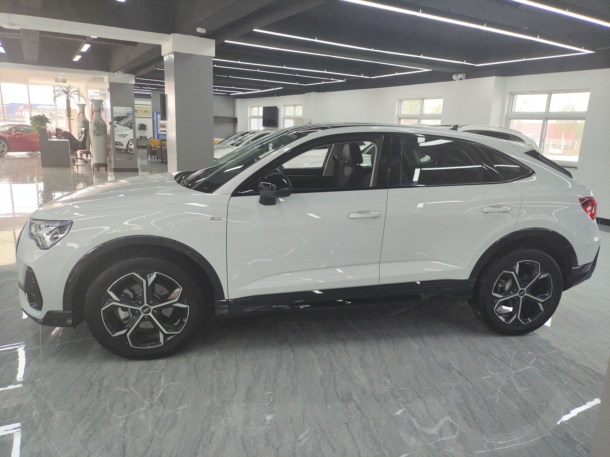 奥迪Q3 Sportback 2022款 45 TFSI quattro 时尚型