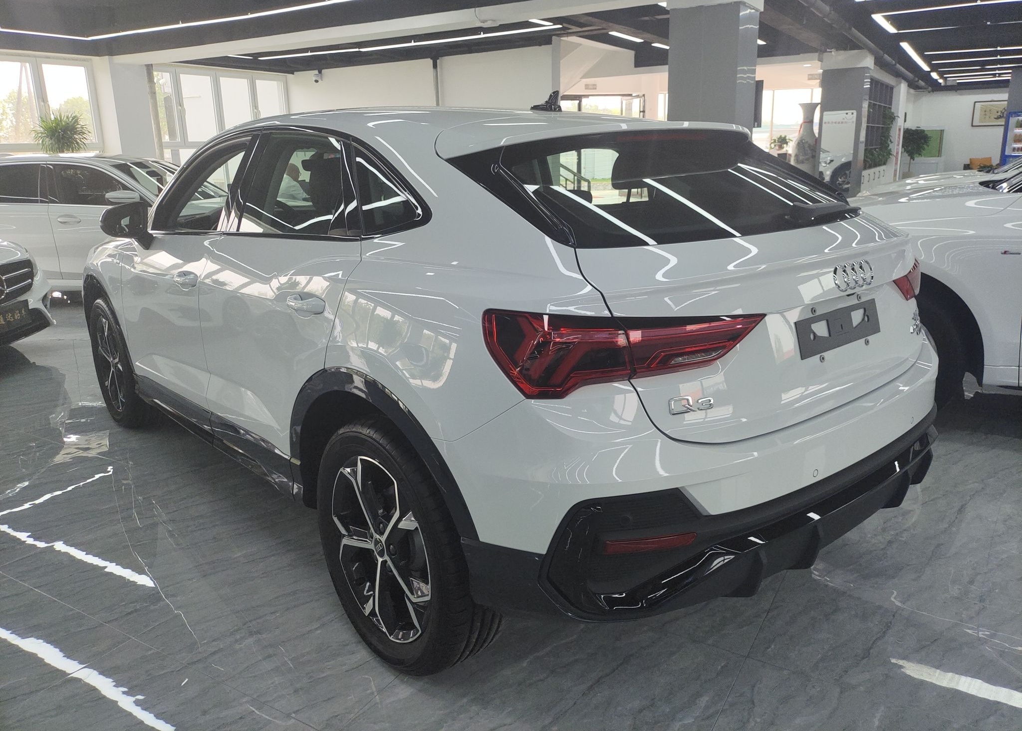 奥迪Q3 Sportback 2022款 45 TFSI quattro 时尚型