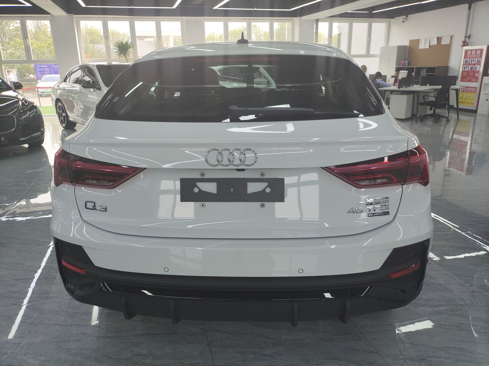 奥迪Q3 Sportback 2022款 45 TFSI quattro 时尚型