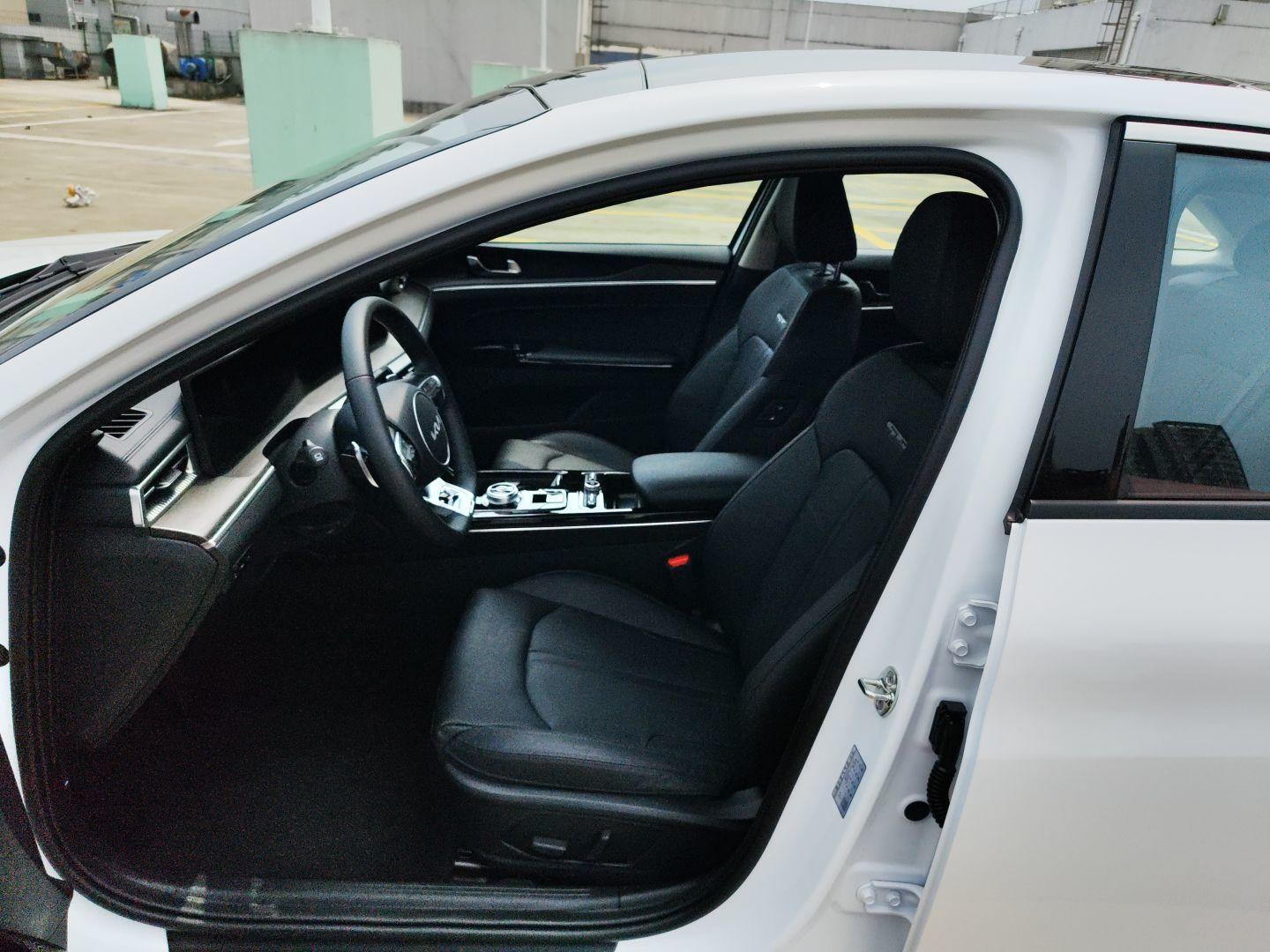 起亚 K5凯酷 2021款 380T GT-Line 焕新版