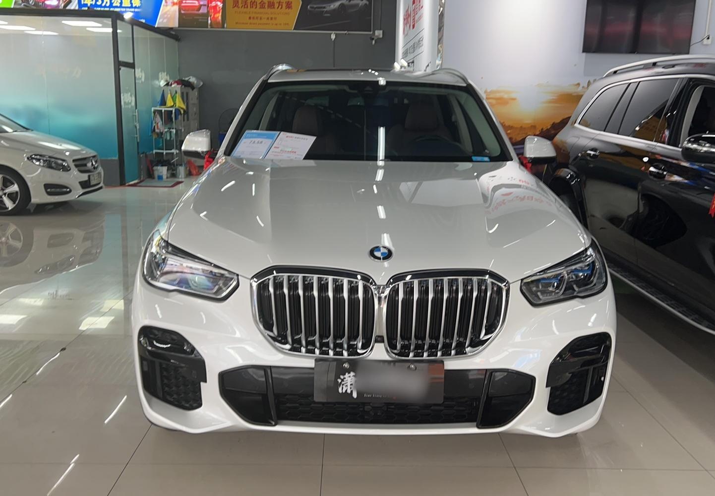 宝马X5 2022款 xDrive40i M运动套装(进口)