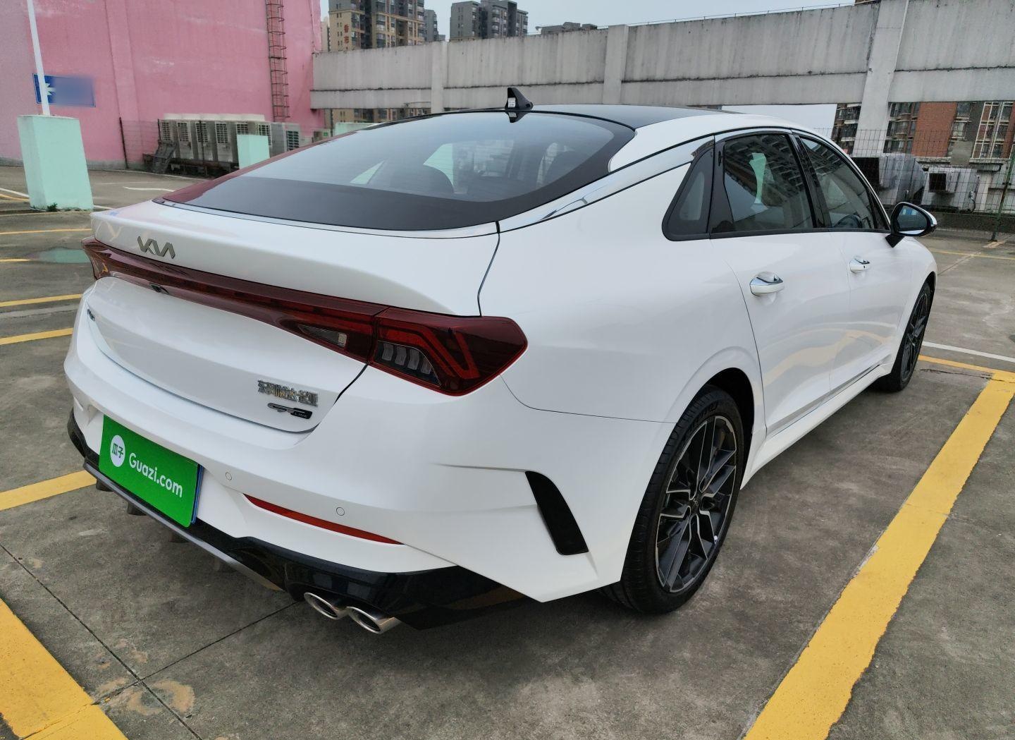起亚 K5凯酷 2021款 380T GT-Line 焕新版