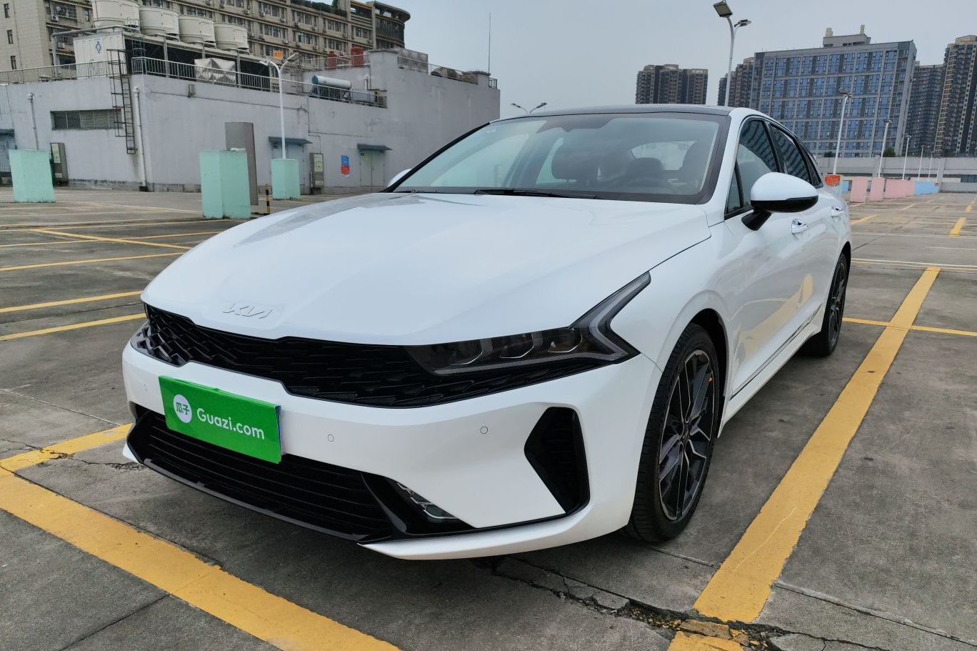 起亚 K5凯酷 2021款 380T GT-Line 焕新版