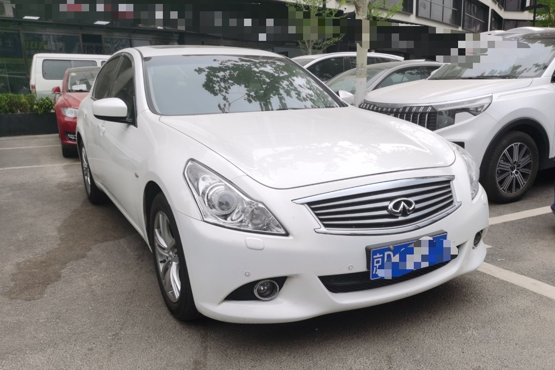 英菲尼迪G系列 2013款 G25 Sedan 豪华运动版(进口)